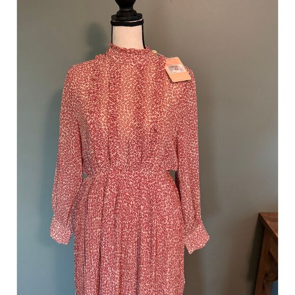 Poeté Chantal Red Floral Ruffle Neck Midi Dress - Picture 2 of 6